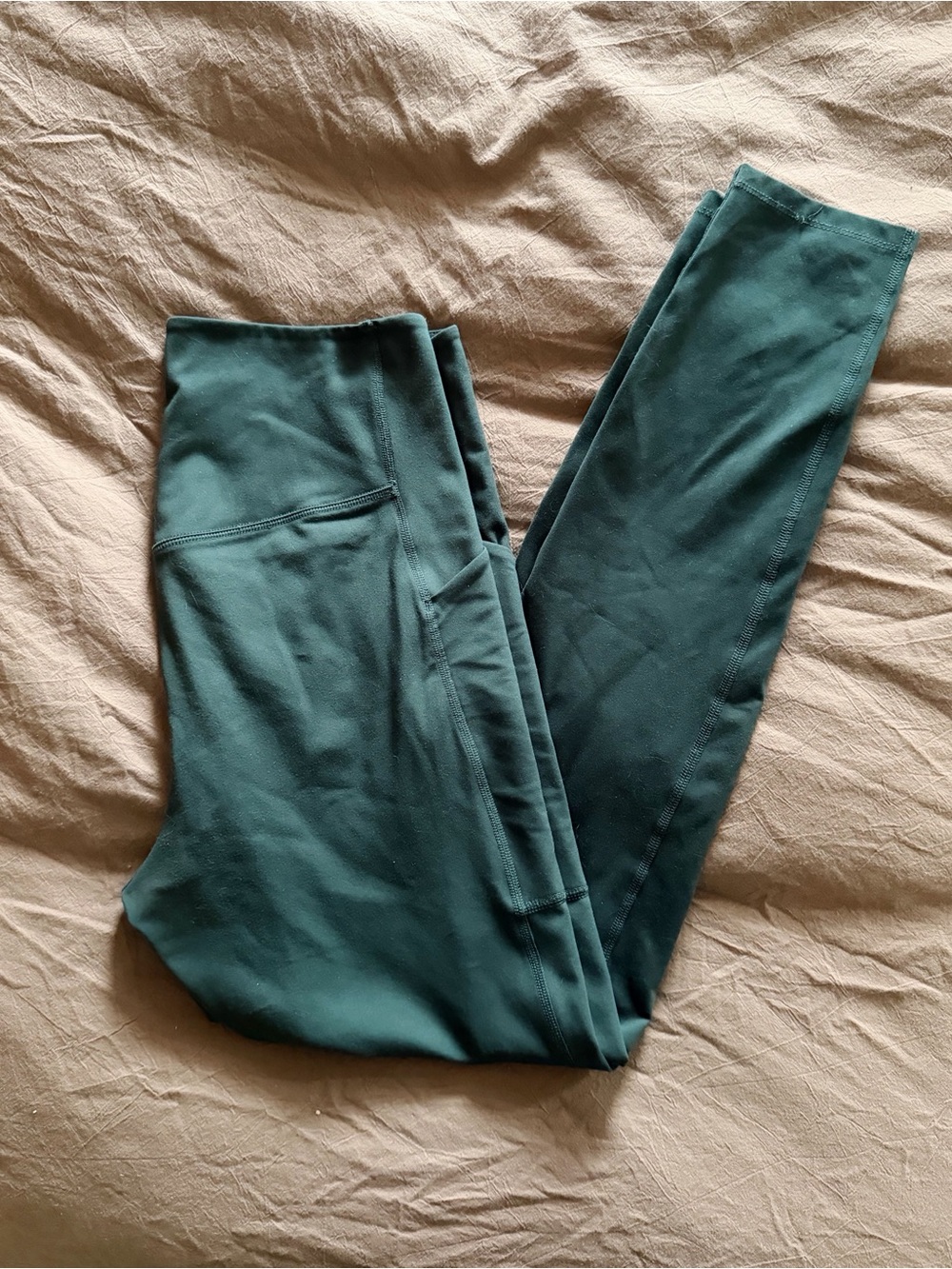 Girlfriend Collective High Rise Compression Pocket Leggings in Forest Green
